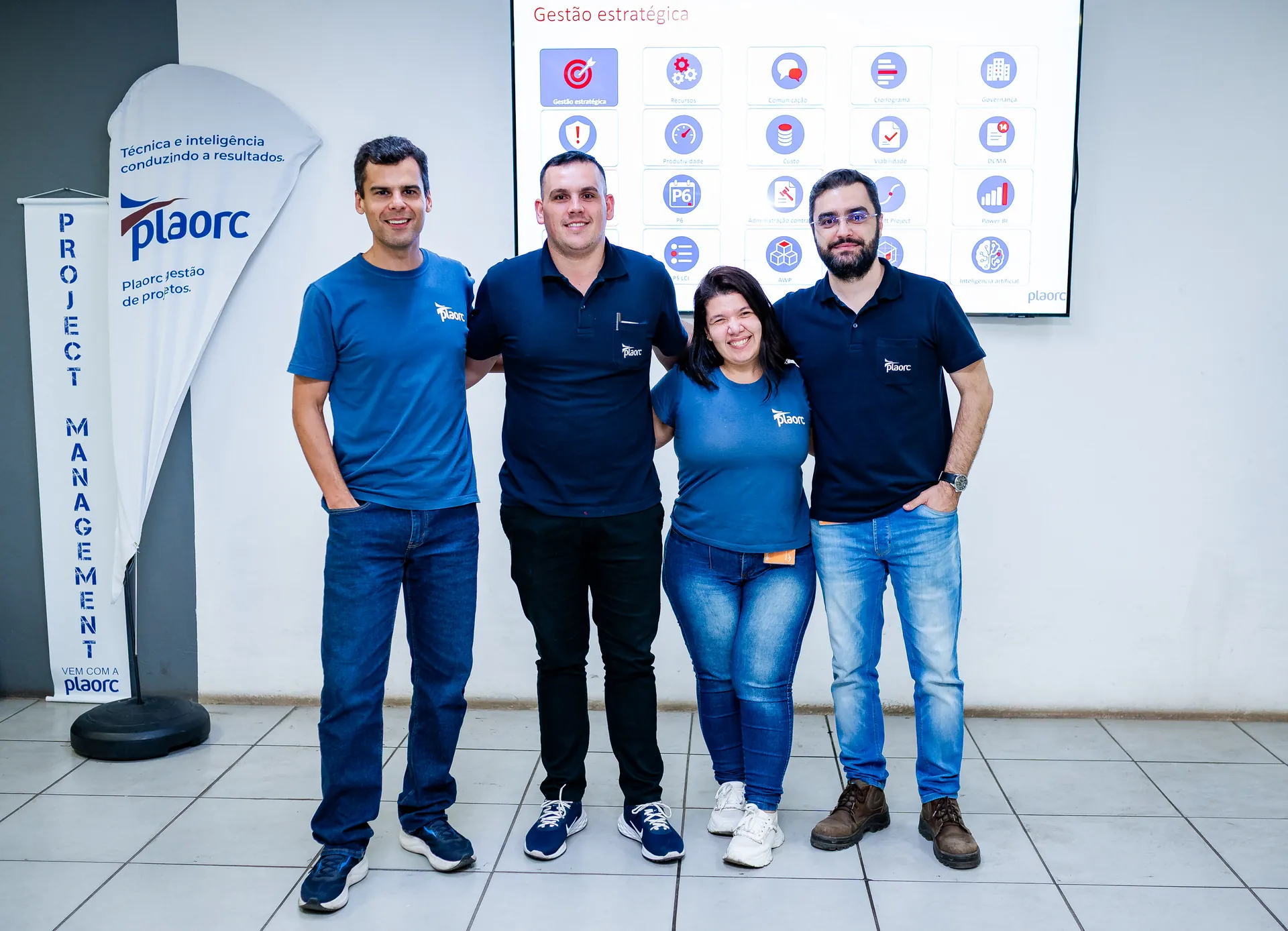 Equipe da PLAORC em reunião de gestão estratégica