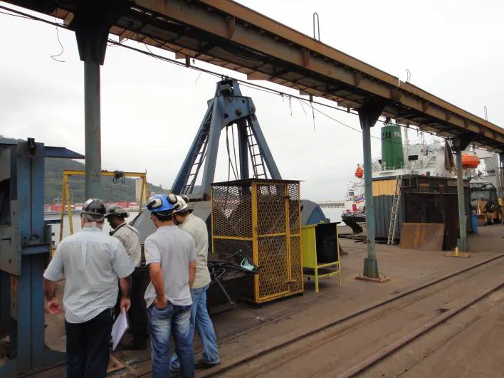 Levantamento de campo para diagnóstico de engenharia após sinistro em linha de produção siderúrgica